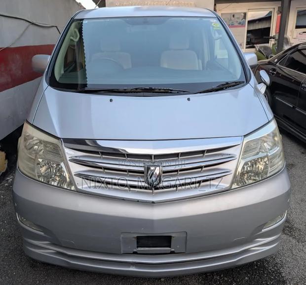 Toyota Alphard 2005 Silver