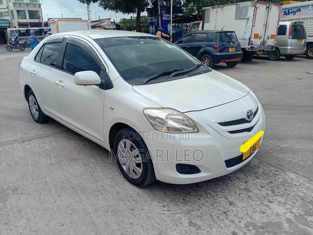 Toyota Belta 2006 White