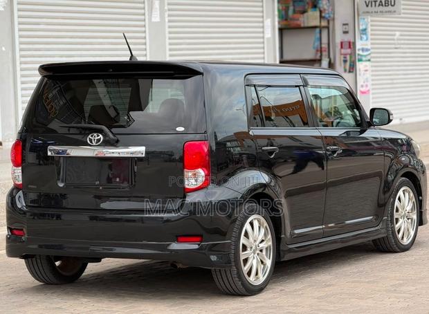 Toyota Corolla Rumion 2008 Black