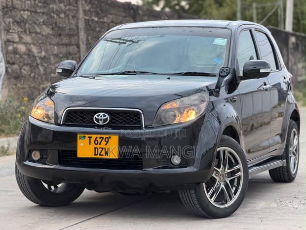 Toyota Rush 1.5 RWD 2007 Black