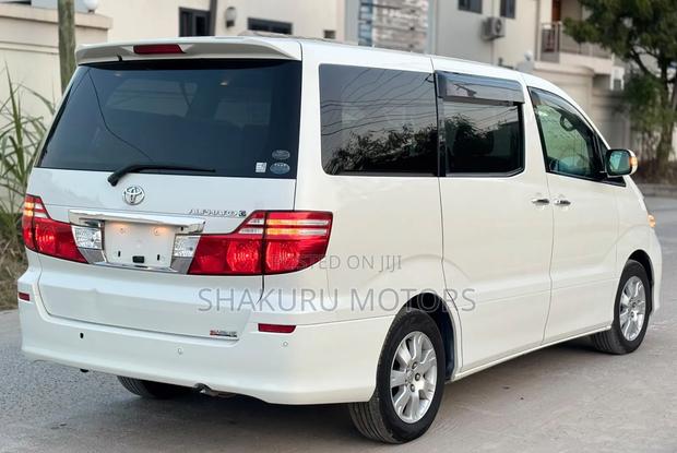 Toyota Alphard 2007 White