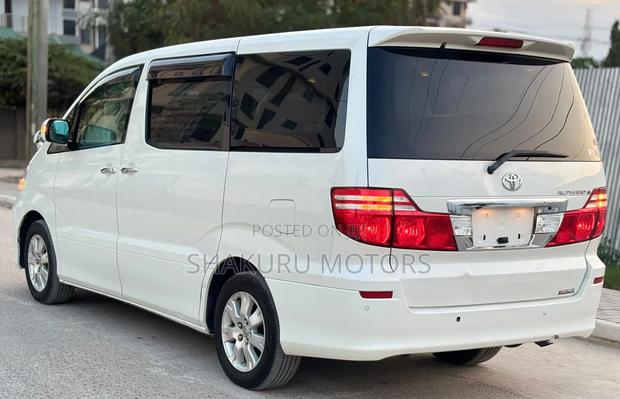Toyota Alphard 2007 White
