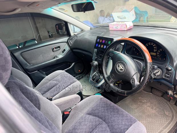 Toyota Harrier 3.0 V6 2001 Gray