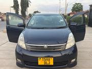 Toyota ISIS 2004 Blue for sale