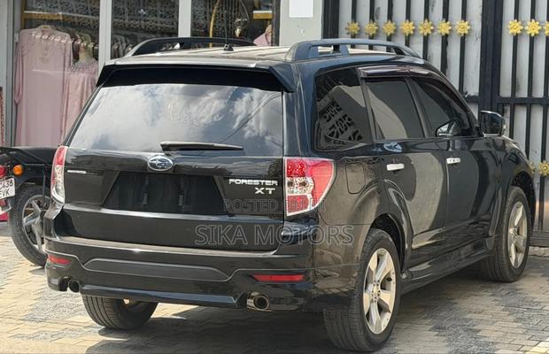 Subaru Forester 2011 Black