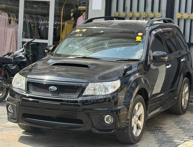 Subaru Forester 2011 Black