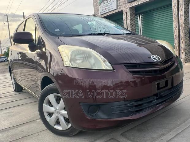 Toyota Passo Sette 2009 Burgundy