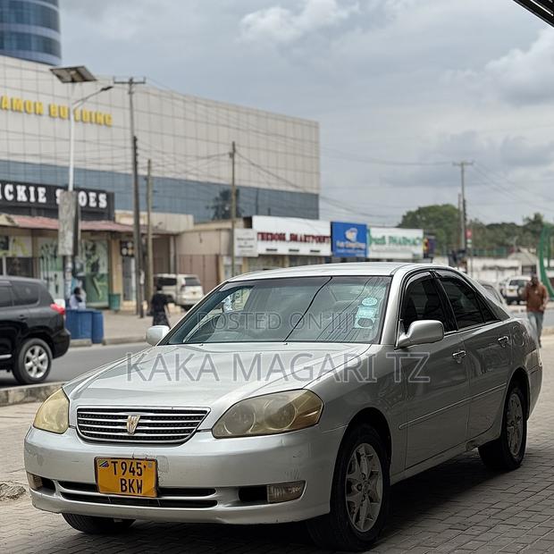 Toyota Mark II 2002 Silver