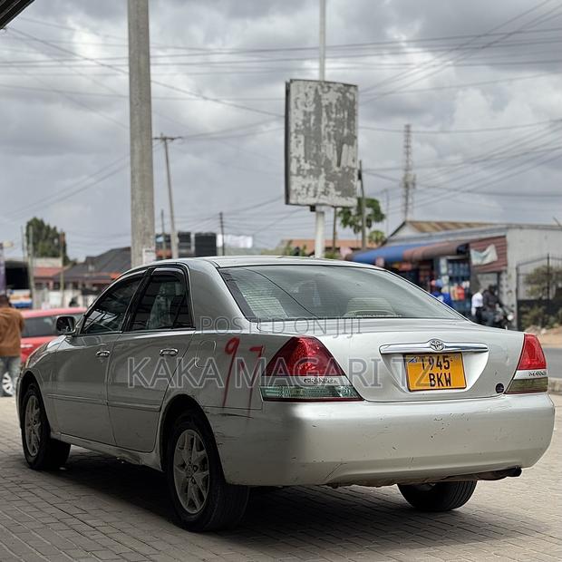 Toyota Mark II 2002 Silver