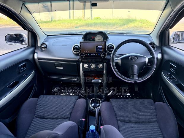 Toyota IST 2005 Silver