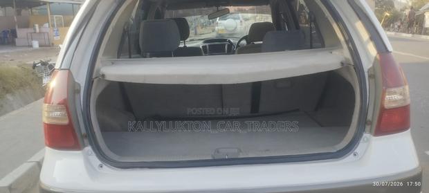 Toyota Nadia 2003 White
