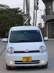 Toyota Sienta 2004 for sale