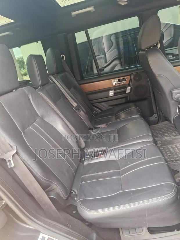 Land Rover Discovery 2015 Black