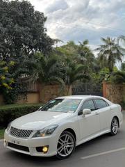 Toyota Crown 2010 White for sale