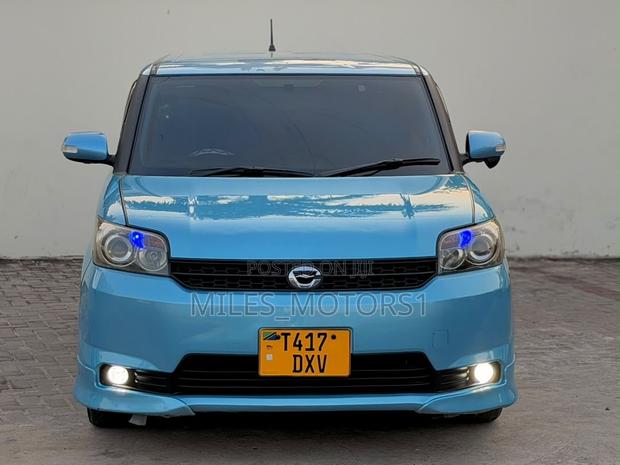 Toyota Corolla Rumion 2011 Blue