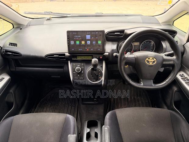 Toyota Wish 2010 White