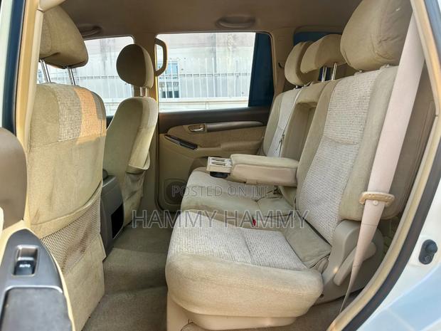 Toyota Land Cruiser 2003 White