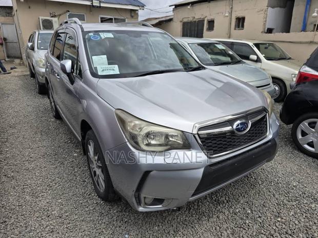 Subaru Forester 2.0XT Premium 4dr SUV AWD (2.0L 4cyl Turbo CVT) 2014 Gray