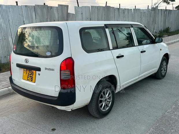 Toyota Probox 2009 White