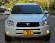 Toyota RAV4 2006 Pearl for sale
