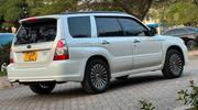 Subaru Forester 2006 White for sale