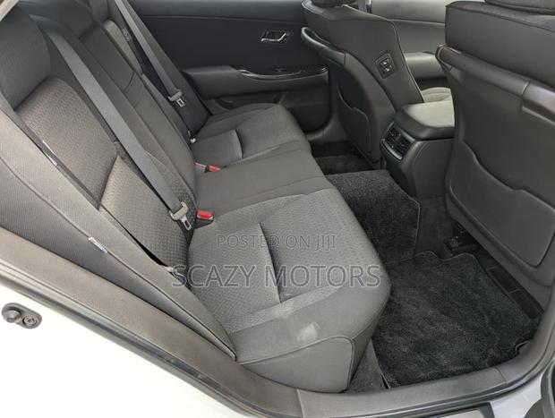 Toyota Crown 2008 White