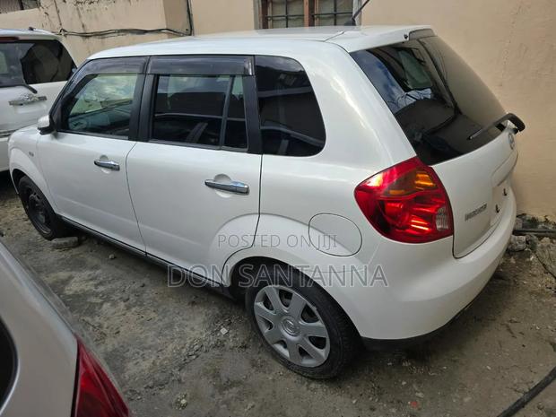 Mazda Verisa 2010 White