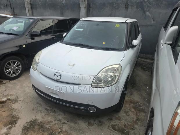Mazda Verisa 2010 White