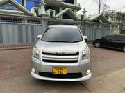 Toyota Noah 2008 Silver for sale
