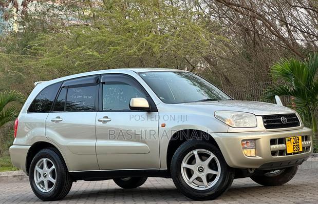 Toyota RAV4 Automatic 2003 Beige