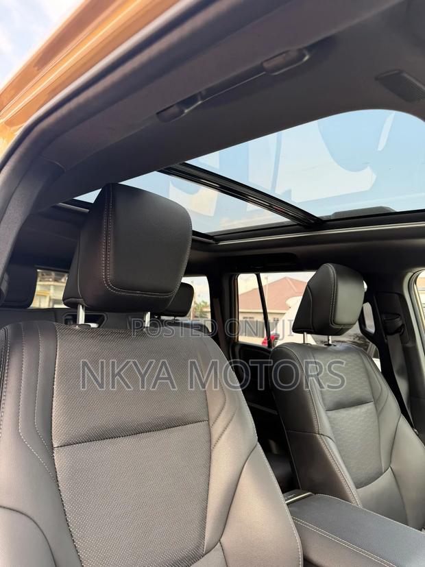 Toyota Land Cruiser Prado 2025 Gold