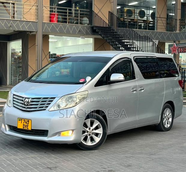 Toyota Alphard 2009 Silver