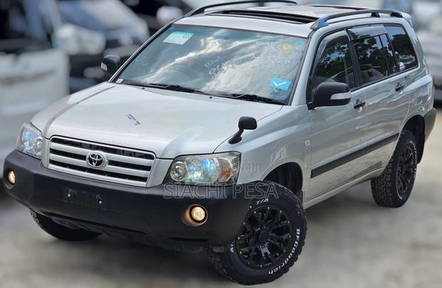 Toyota Kluger 2004 Black