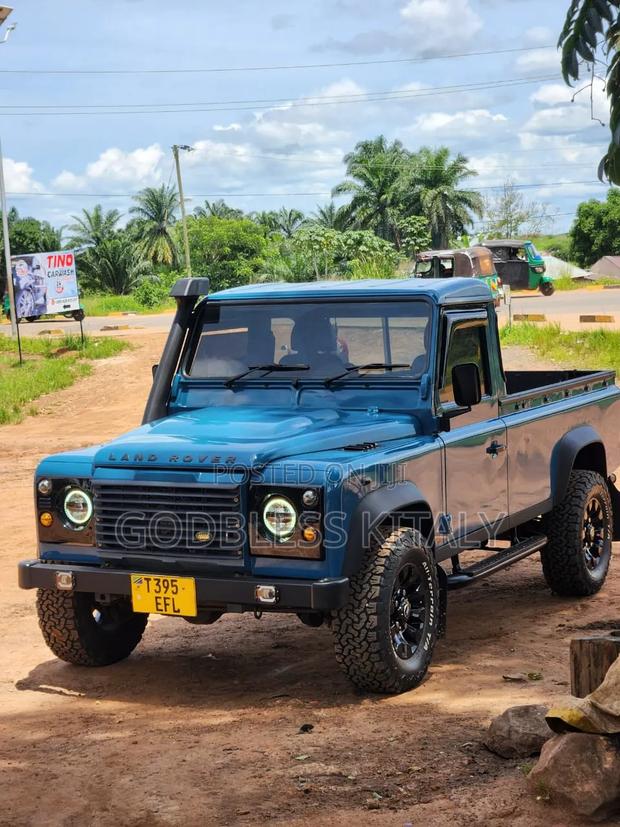 Land Rover Defender 2010 Blue