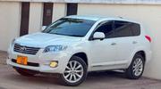 Toyota Vanguard 2011 White for sale
