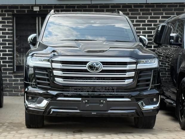 Toyota Land Cruiser 2022 Black