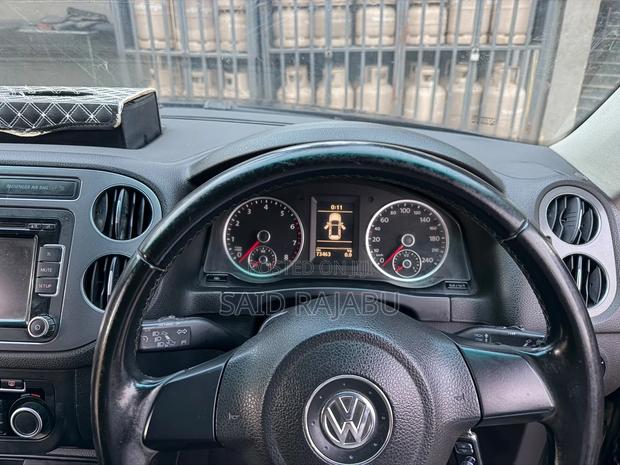 Volkswagen Tiguan 2013 Black