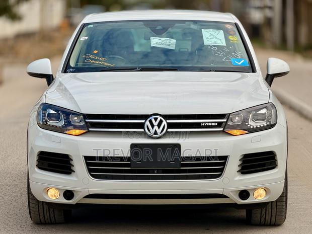 Volkswagen Touareg 2013 White
