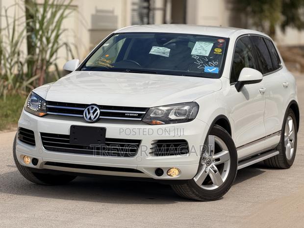 Volkswagen Touareg 2013 White