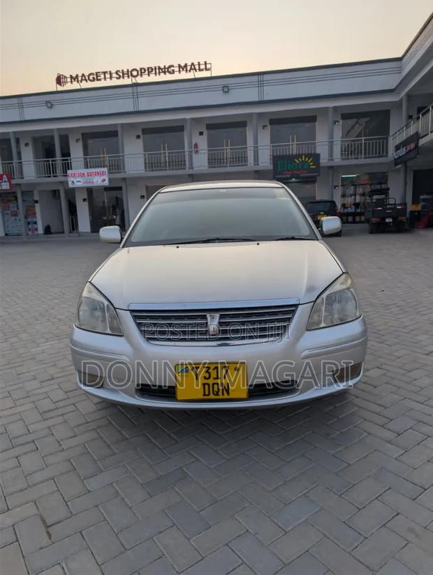 Toyota Premio 2005 Silver