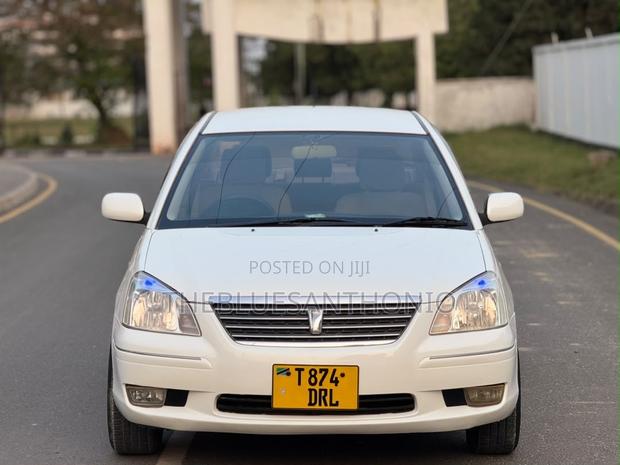 Toyota Premio 2004 White