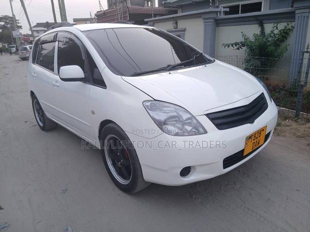 Toyota Wish 2006 White
