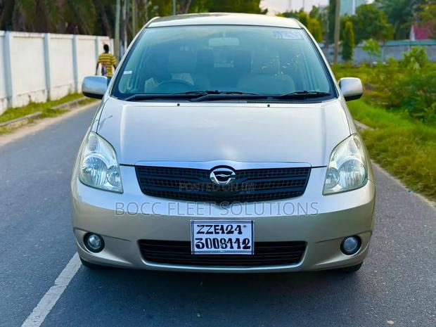 Toyota Corolla Spacio 2002 Silver