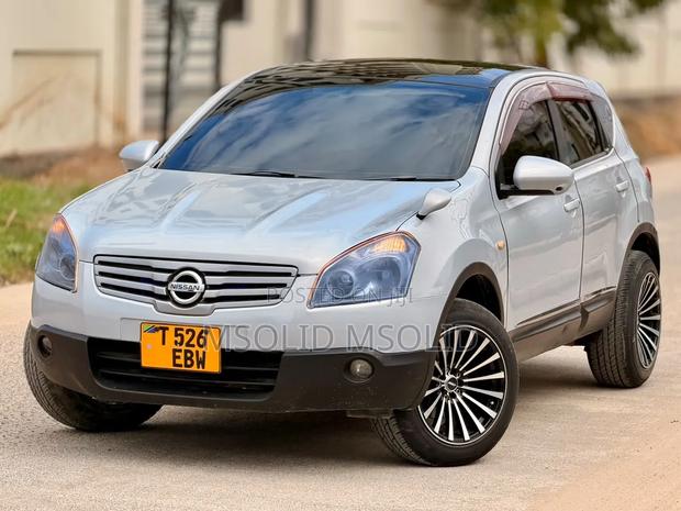 Nissan Dualis 2011 Silver