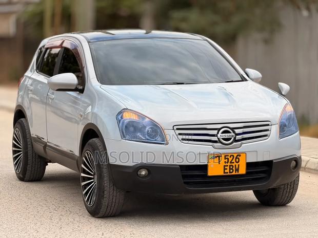Nissan Dualis 2011 Silver