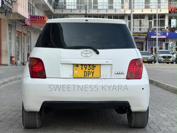 Toyota IST 2003 White