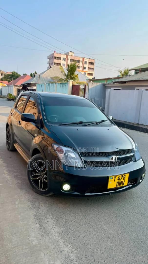 Toyota IST 2006 Black