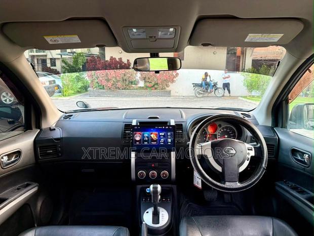 Nissan X-Trail 2010 Black