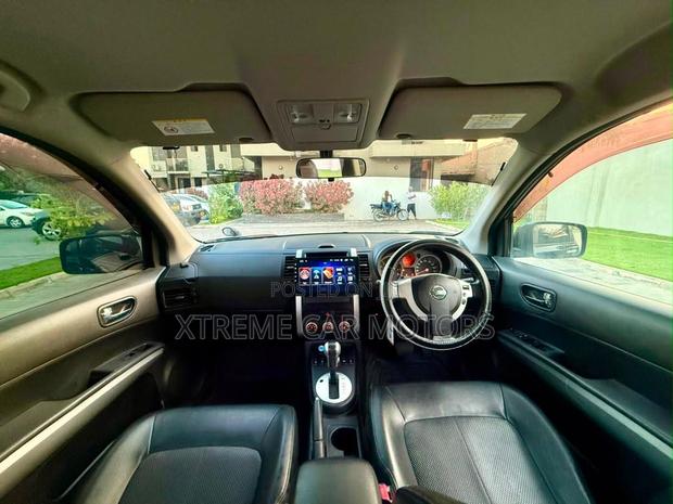 Nissan X-Trail 2010 Black