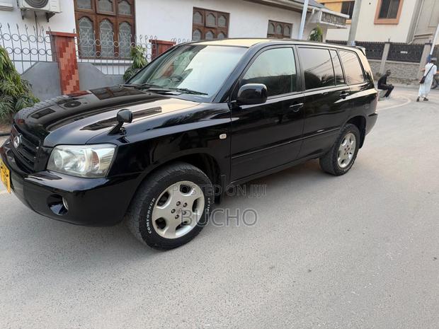 Toyota Kluger 2005 Black